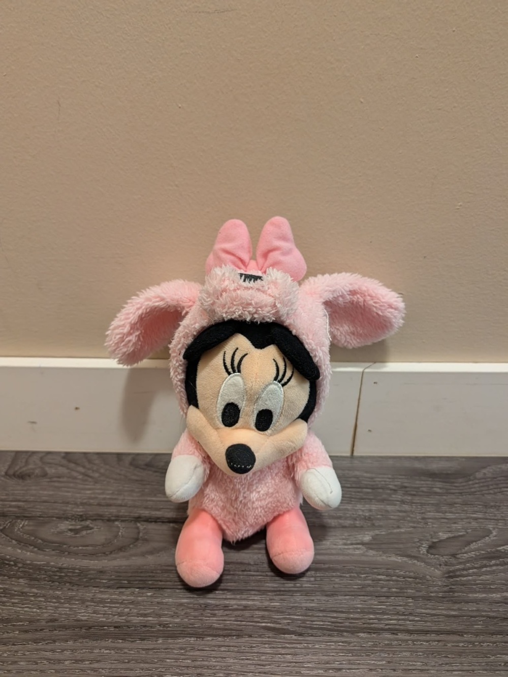 Tokyo Disney Resorts Minnie Mouse Plush